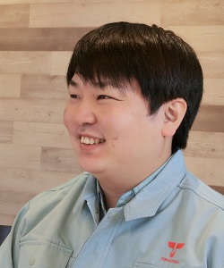 技術部マリン設計課 内山賢二(2009年入社)